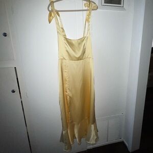 Show me your mumu garden midi dress - pale yellow